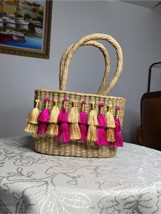 Vintage Handbags - Vintage Straw Tote with Pink & Natural Tassels